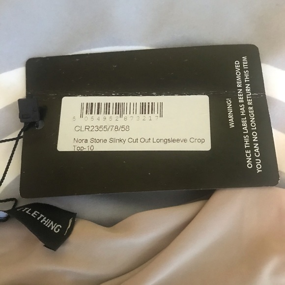 Pretty little thing slinky long sleeve crop top - Picture 4 of 4